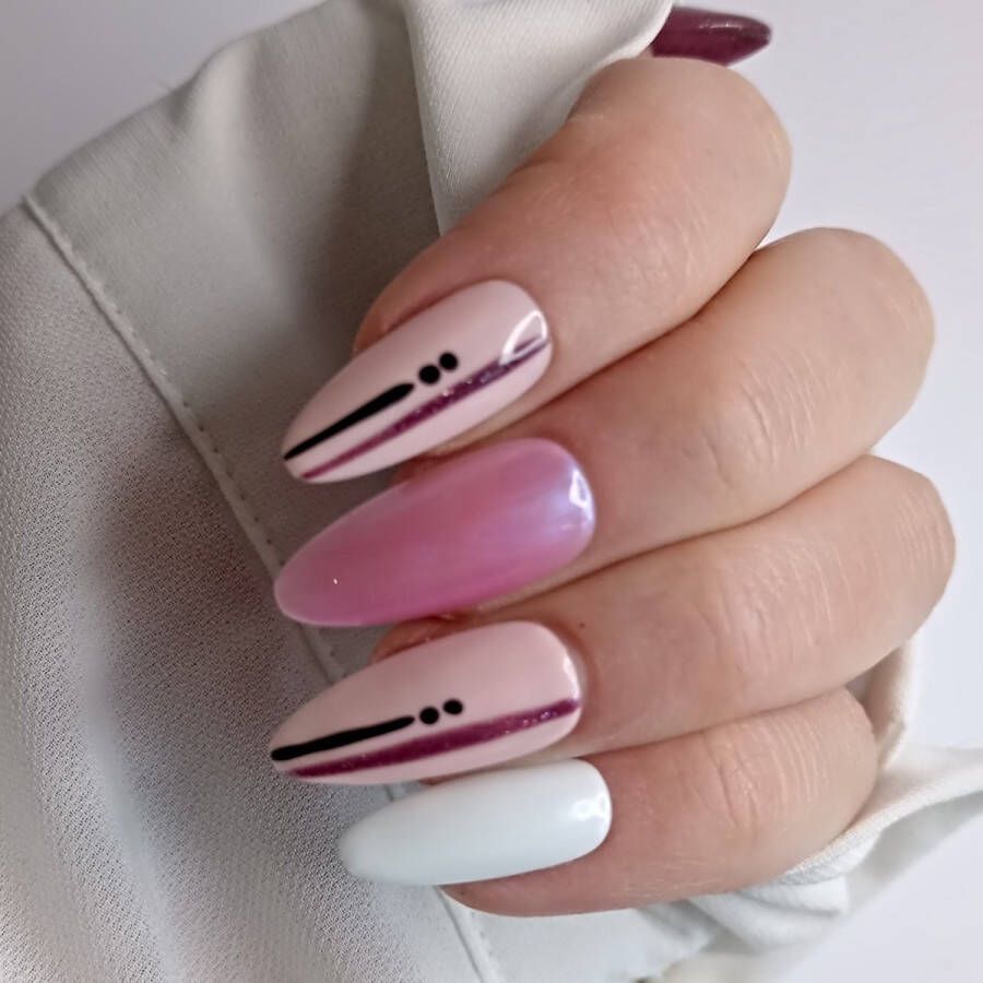 SD Press on Nails B204 Plaknagels Nagelset 20 Nagels Roze Gellak Nagellak Lang Stiletto Nageltips Nepnagels met Lijm Kunstnagels Nail Art Handmade Valse nagels Nagelvijl Accessoires Lange Nagels