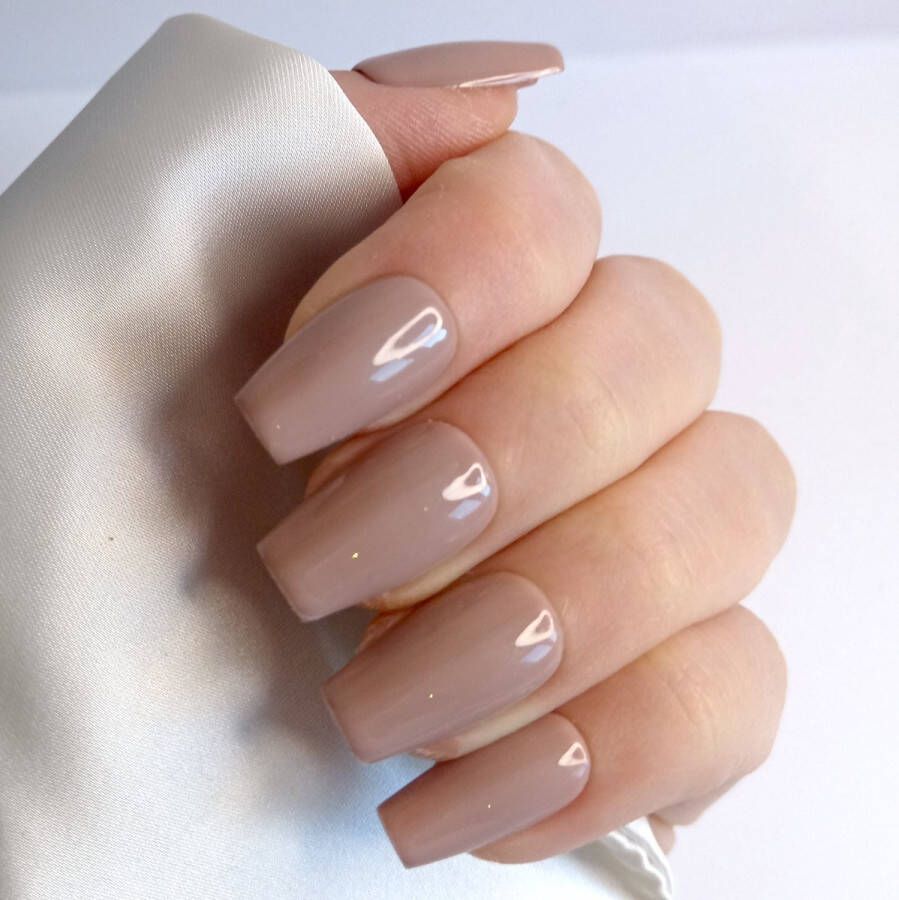 SD Press on Nails B208 Plaknagels Nagelset 20 Nagels Nude Gellak Nagellak Medium Coffin Nageltips Nepnagels met Lijm Kunstnagels Nail Art Handmade Valse nagels Nagelvijl Accessoires Nude Nagels