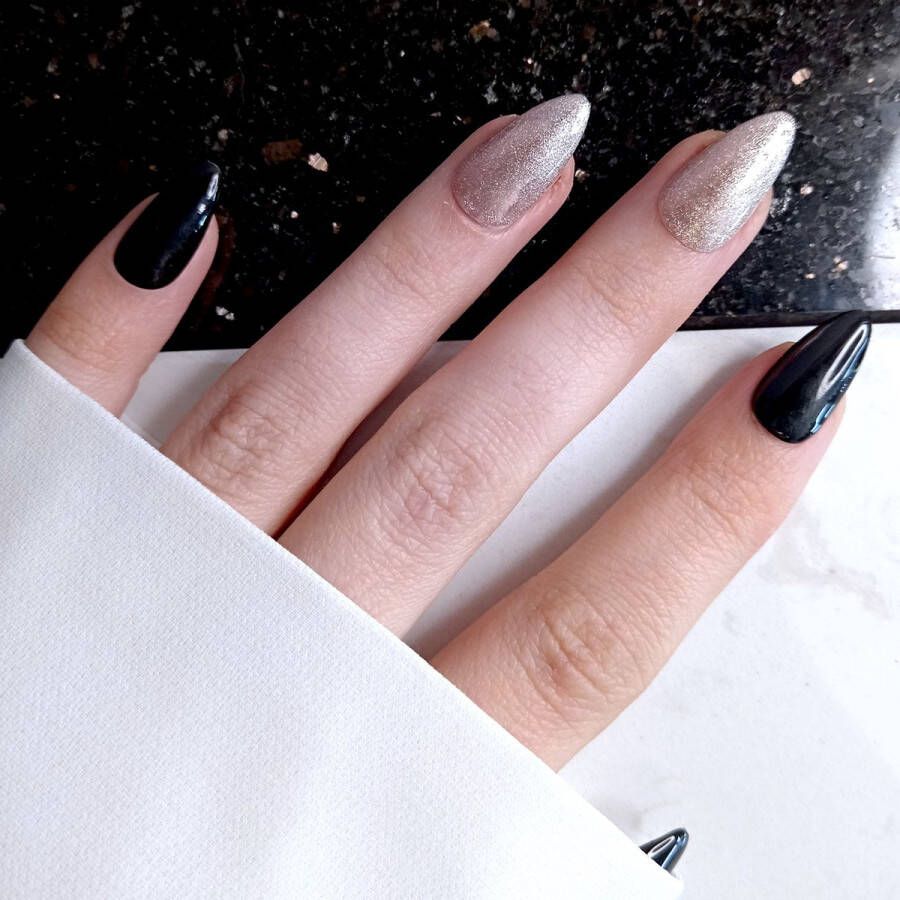 SD Press on Nails B216 Plaknagels Nagelset 20 Nagels Zwart + Goud Gellak Nagellak Kort Stiletto Nepnagels met Lijm Kunstnagels Nail Art Handmade Valse nagels Nagelvijl Accessoires Stiletto Nagels