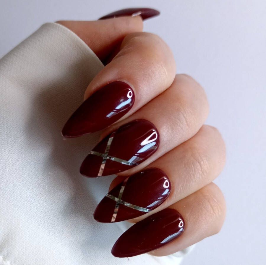 SD Press on Nails B220 Plaknagels Nagelset 20 Nagels Donkerrood met Zilveren streepjes Gellak Nagellak Medium Stiletto Nageltips Nepnagels met Lijm Kunstnagels Nail Art Handmade Valse nagels Nagelvijl Accessoires