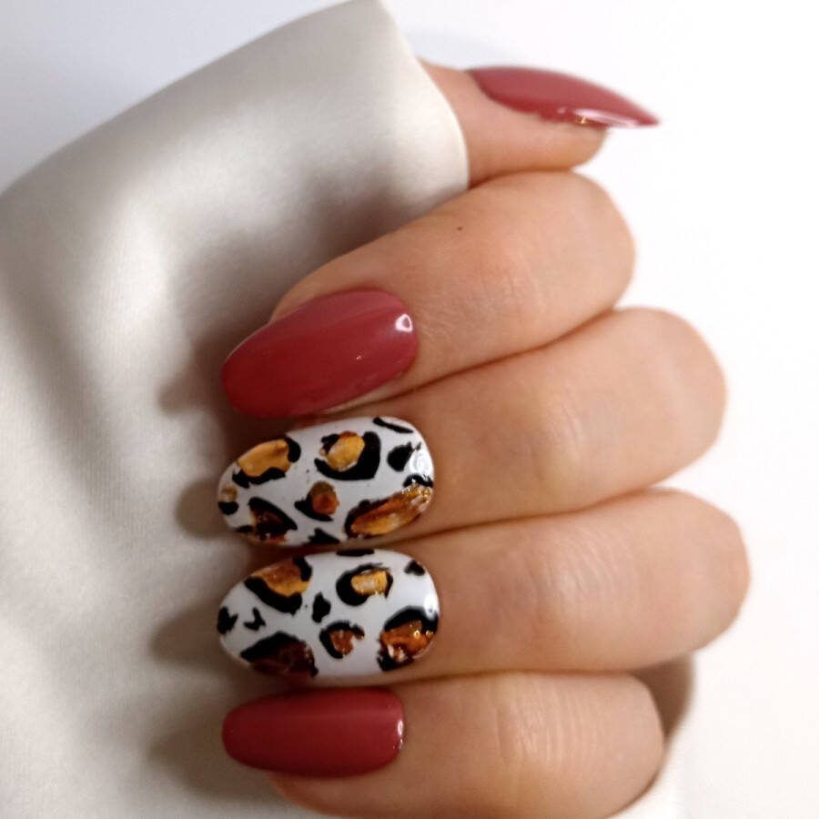 SD Press on Nails B-54 Plaknagels Nagelset 20 Nagels Nude bruin leopard Gellak Nagellak Kort Recht- Nageltips Nepnagels met Lijm Kunstnagels Nail Art Handmade Valse nagels Nagelvijl Accessoires Ronde tips