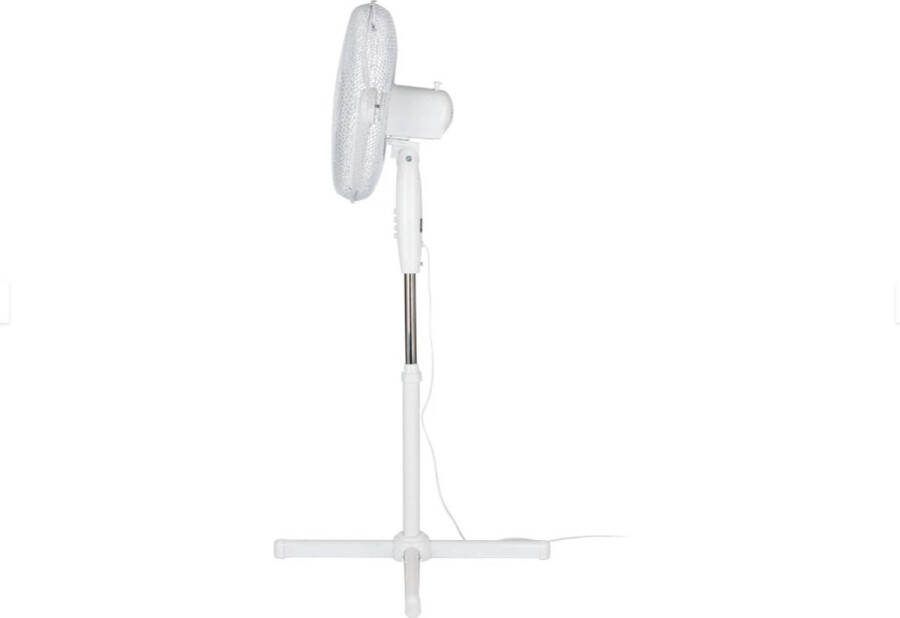 SILVERCREST Ventilator staand Vermogen: 45 W Standen: 3 Afmetingen: 62 x 62 x 105-125 cm Ventilatoren Ventilator Wit