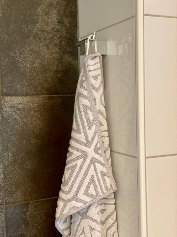 Sizland Dezign Handdoeken Handdoek katoen Badlaken Tahini White wit & grijs Badhanddoeken 70x140