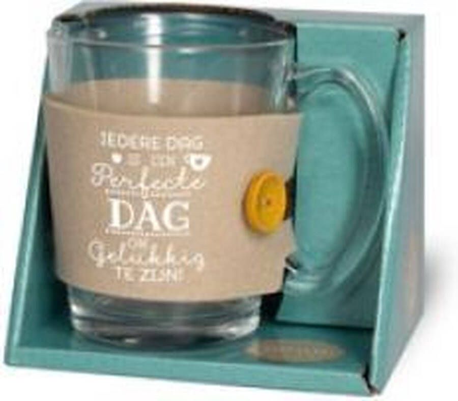 Snoepkado.com Theeglas -Gelukkig Gevuld met verpakte toffees Voorzien van een zijden lint met de tekst Speciaal voorjou- in cadeauverpakking met gekleurd lint