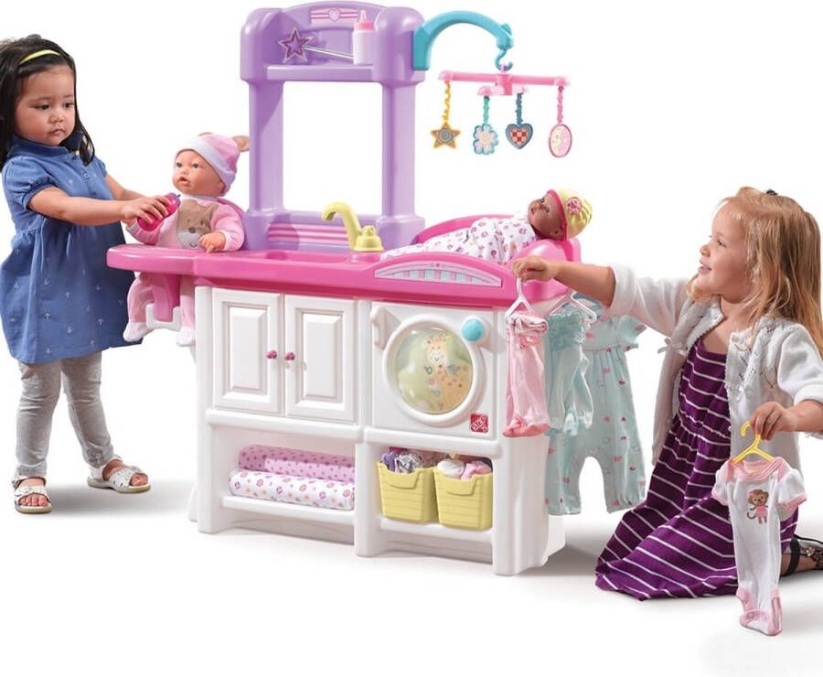 Step2 Love & Care Deluxe Nursery Kinderkamer voor poppen Commode met wieg kinderzitje wasmachine & accessoires (excl. Pop) Kunststof speelgoed 80x25x95cm