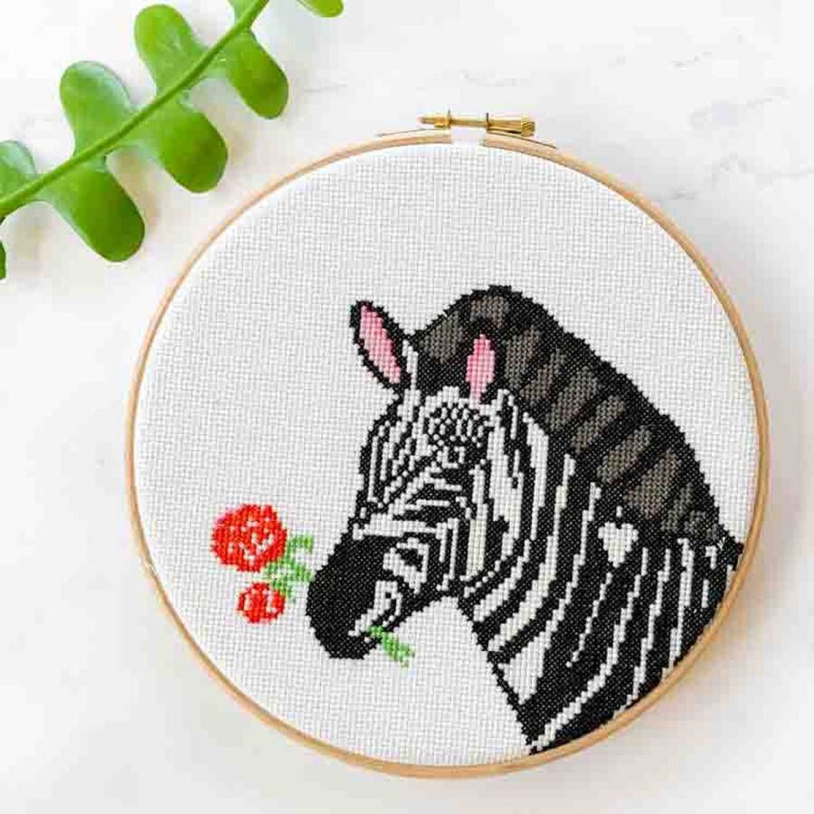 Studio Koekoek Zebra borduurpakket dieren borduurpakketten voor beginners kinderkamer borduurpakket