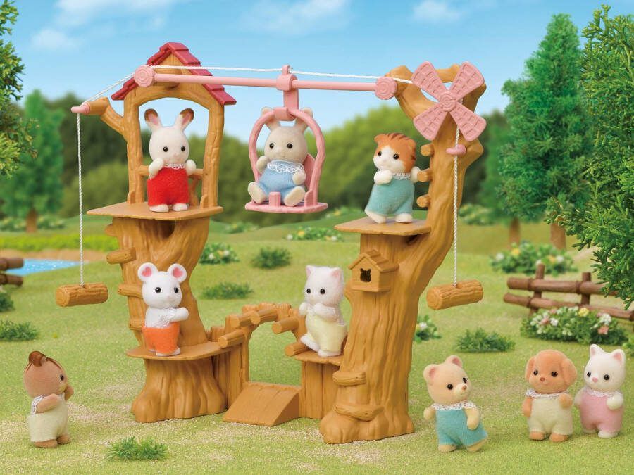 Sylvanian Families 5452 baby kabelbaanpark- speelset- 1 baby witkonijn speelfiguur