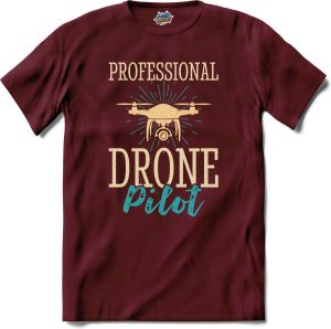 T-SHIRT KNALLER Professional drone pilot Drone met camera Mini drones T-Shirt Unisex Burgundy Maat XXL