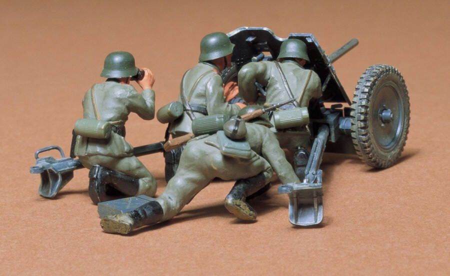 Tamiya 1:35 35035 German 3 7cm Kanone PAK 35 36 w 4 Figures Plastic Modelbouwpakket