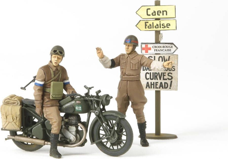 Tamiya British BSA M20 Motorcycle with Militairy Police Set