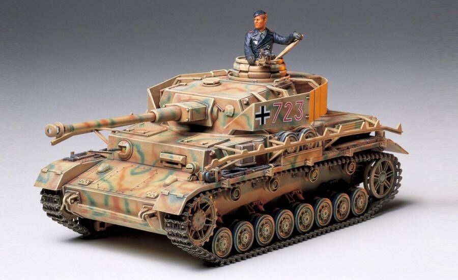 Tamiya German Panzerkampfwagen IV Ausf. J + Ammo by Mig lijm