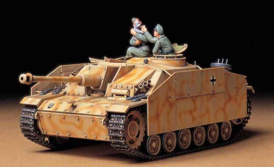 Tamiya Sturmgeschütz III Ausf. G Early Version + Ammo by Mig lijm