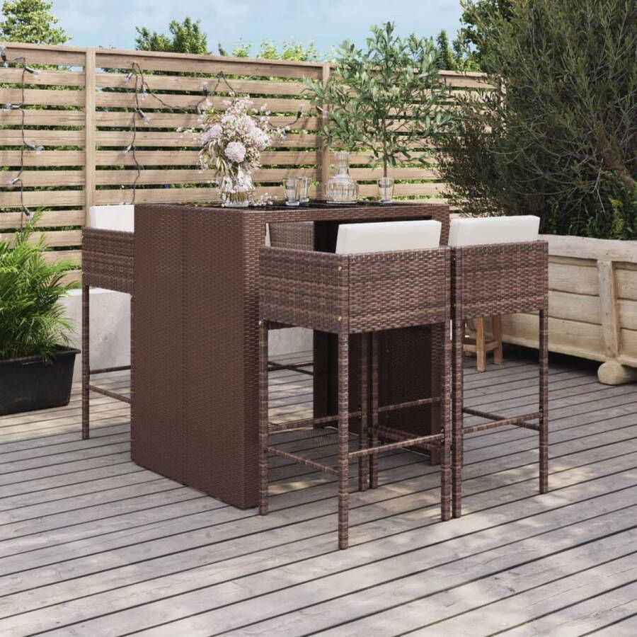 The Living Store Tuinbarset Bruin PE-rattan Bartafel 105x80x110 4 Barkrukken Weerbestendig Gehard glazen tafelblad Comfortabele zitplaats Stabiel frame Inclusief kussens