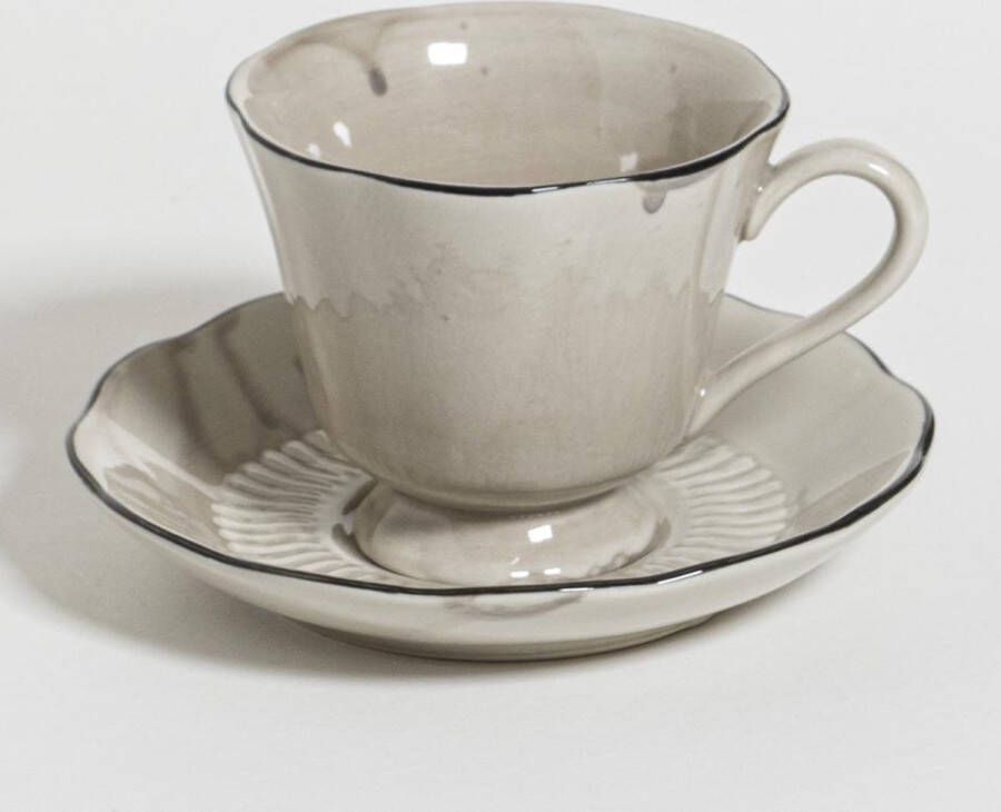 The Table attic kop en schotel Ø 9 130 ml handgemaakt crème