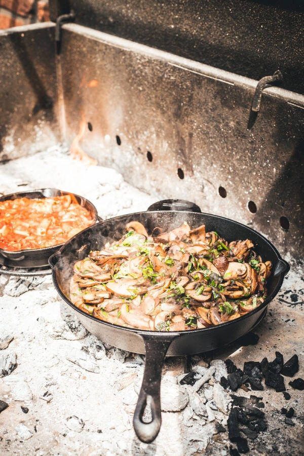 The Windmill Cast Iron Skillet XL met steel Gietijzer Ø31 5 cm