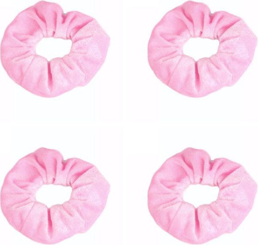 TopHeadz Scrunchies – Velvet Scrunchies – 4x Licht roze – Licht roze – 4 stuks – Musthave Haaraccessore – Scrunche Pack – Luxe kwaliteit – Haarelastiek – Elastiekje – Elastiek – Haarwokkel – Haarverzorging – Haarelastiekjes – Haarwikkel