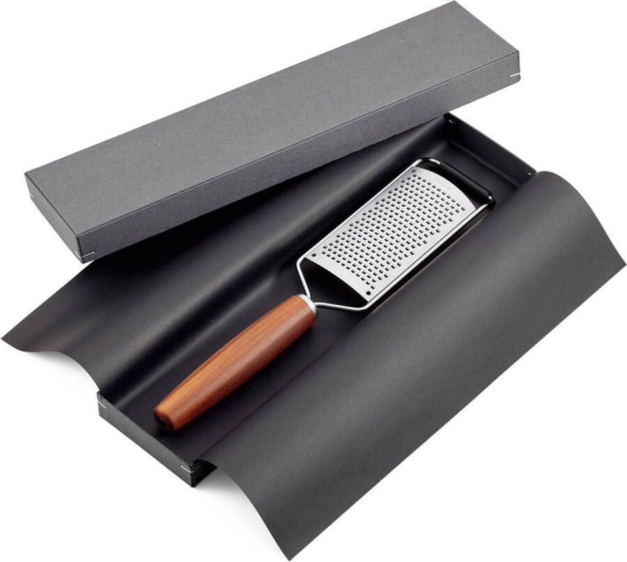 Triangle Duurzame RVS Kaasrasp met Pruimenhouten Handvat Elegant & Efficiënt