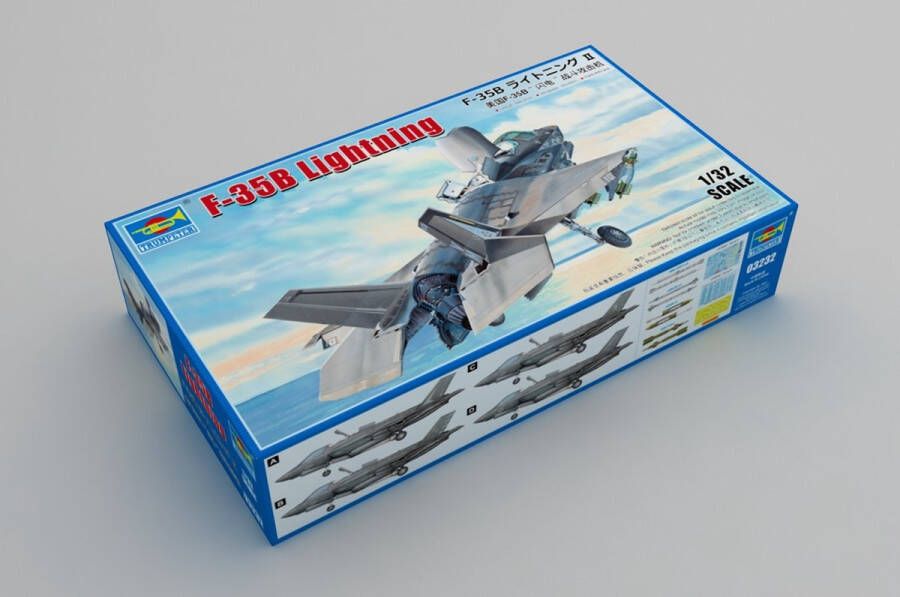 Trumpeter 1:32 03232 Lockheed Martin F-35B Lightning Plastic Modelbouwpakket