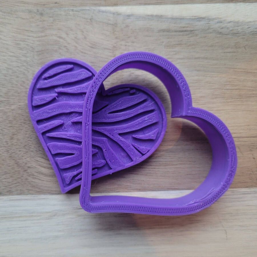 Uitstekers&Co Koekvormpjes Koekuitsteker Koekstempel Uitsteker + stempel hart zebra patroon