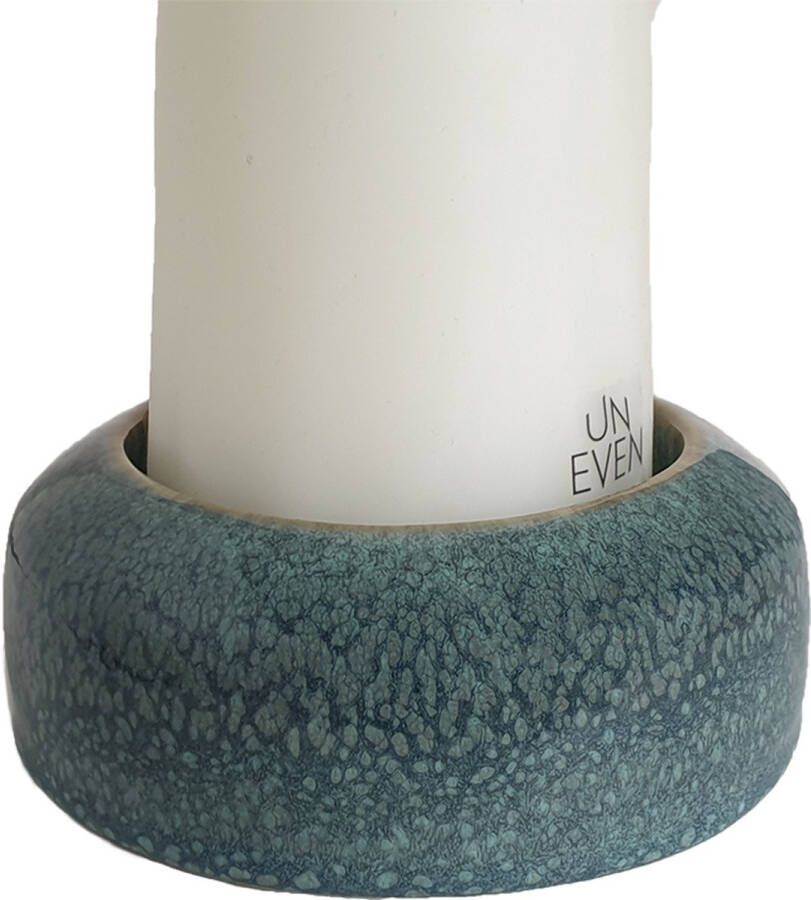 UNEVEN.NU UNEVEN Agate Ceramic Candle Holder reactief Keramiek kandelaar geschikt voor kaarsen tot Ø8 5cm – basiskleur groen blauw kaarsenhouder steengoed handgemaakt Portugal