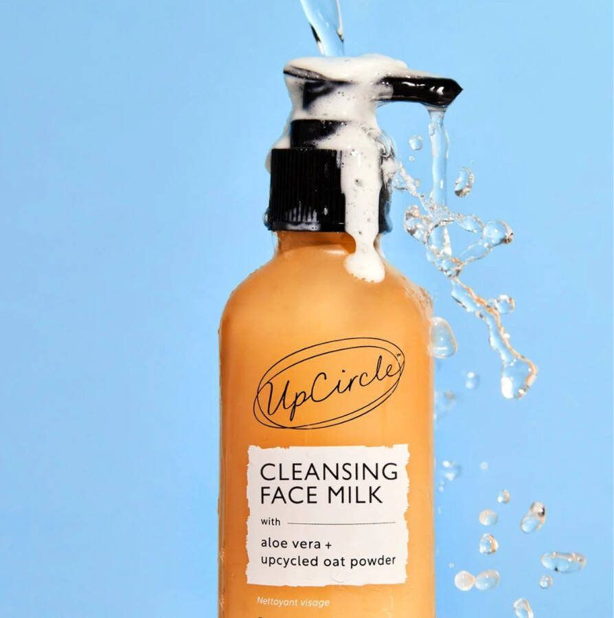 UpCircle Haverpoeder Reinigingsmelk 120 ML Aloë Vera Veganistisch Hydraterend Voedend