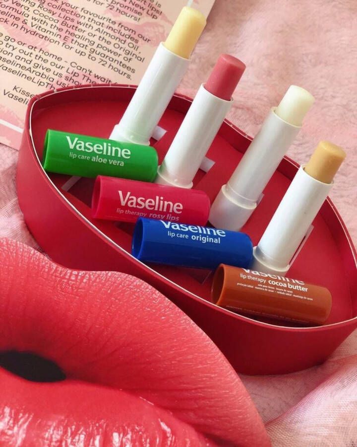 Vaseline Luscious Lips The Lip Balm Collection Het Beste Voor Jouw Mooie en Gezonde Lippen Lippenbalsem Voor Elke Gelegenheid Stick 4 x 4.8g