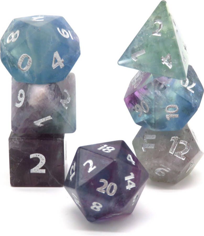 Vera's Arts & Dice Fluorite Healing Gemstone Edelstenen Polyset Dice Dobbelstenen Set Van 7 Stuks Fluoriet Edelsteen Groen Paars Blauw Bruin Grijs met Zilveren Cijfers Polydice D&D Rollenspellen Dobbelstenen Set Dungeons and Dragons Mooi Opberg Doosje