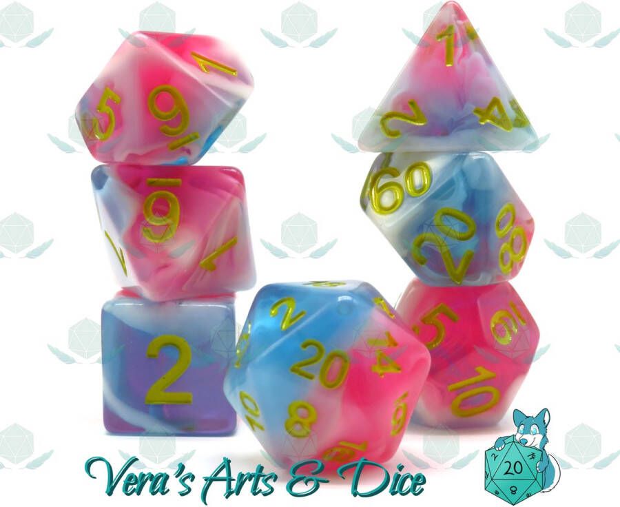 Vera's Arts & Dice Mountain Roses Polyset Dice Dobbelstenen Set Van 7 Stuks Transparant met Roze Blauw Witte Wolkjes en Gouden Cijfers Polydice D&D Rollenspellen Plastic Dobbelstenen Set Dungeons and Dragons Polyhedral Dice Set Zwarte Velvet Dice Bag