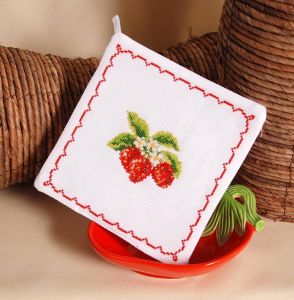 Vervaco Pannenlap Aardbeien borduren (pakket)
