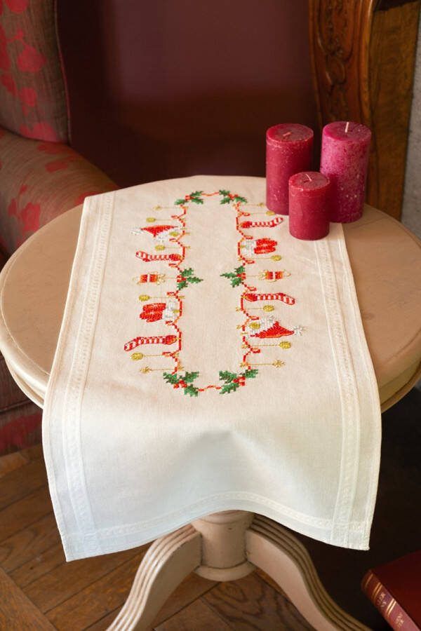 Vervaco Tafelloper Kerstmotiefjes borduren (pakket) PN-0158094