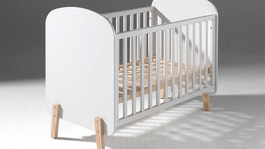 Vipack Ledikantje met ligoppervlak 60 x 120 cm wit gelakt