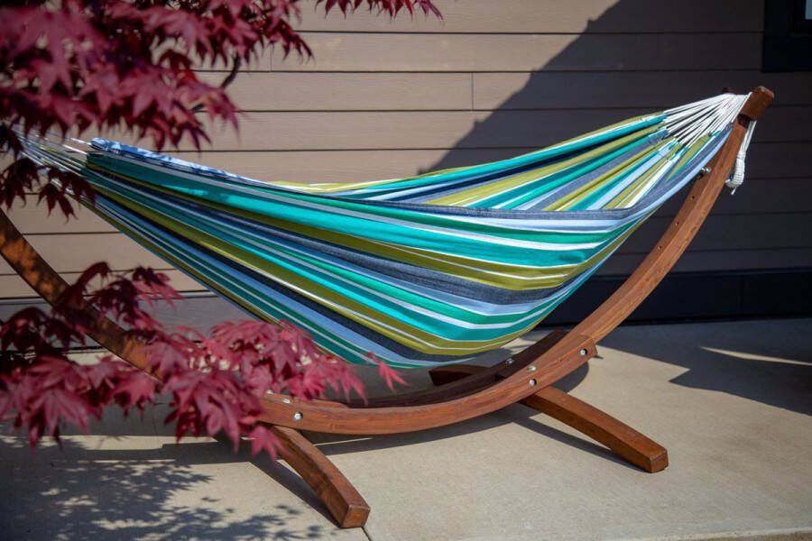 Vivere Double Katoenen Hangmat met Massief Houten Standaard Cayo Reef