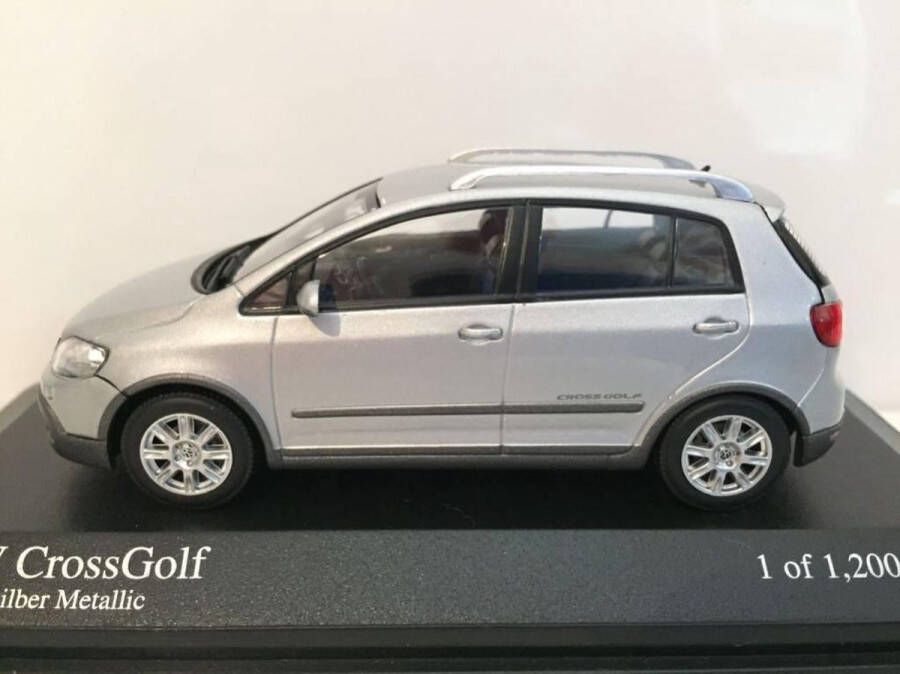 Volkswagen Cross Golf 2006 1:43 Minichamps
