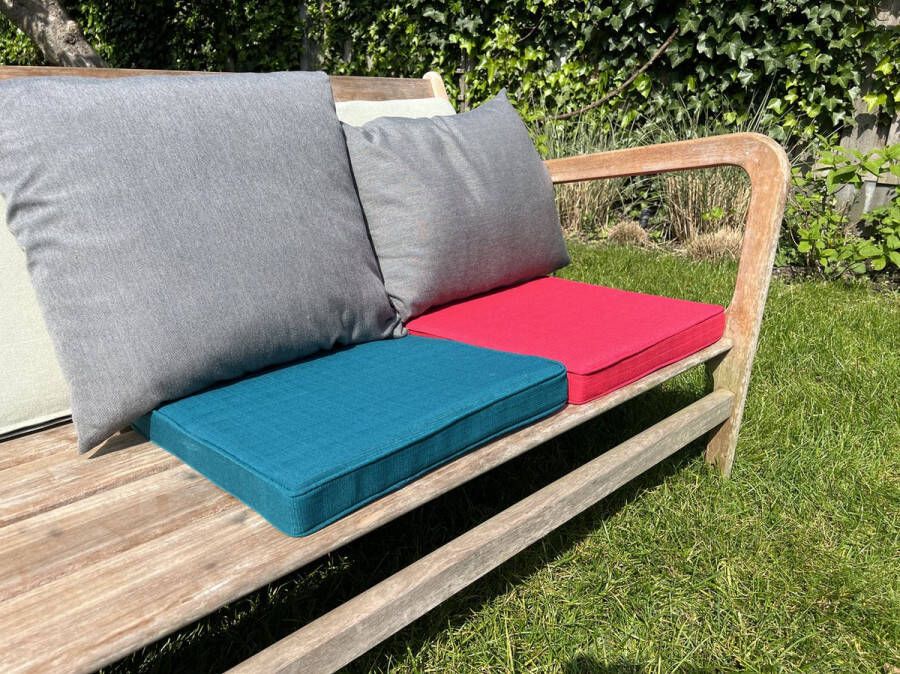 Warmpi Outdoor Verwarmd Zitkussen incl Powerbank (10.000mah) Zeeblauw Waterafstotend en UV-bestendig 3 warmtestanden 5cm foam voor optimaal comfort Blauw Voor buiten en binnen Afmeting 40x40 cm