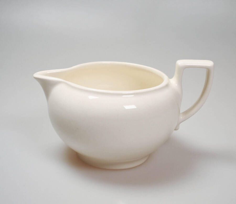 Wedgwood Traditional plain melkkannetje