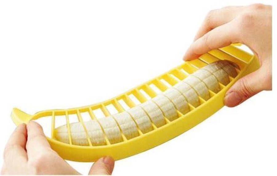 WiseGoods Premium Banaansnijder Bananen Snijder Makkelijk Banaan Snijden Keukengereedschap Fruit Cutter Plastic Geel