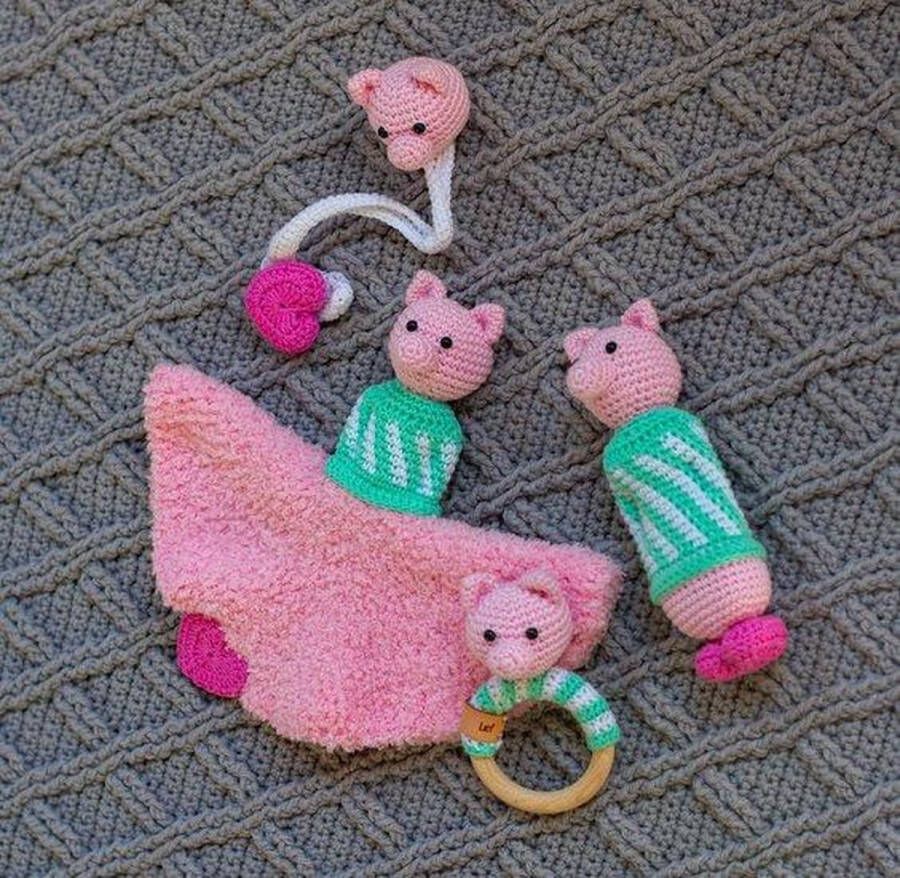 Wolcafé Haakpakket baby set varken Fleur