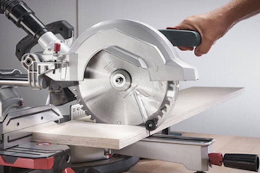 Wolfcraft Cirkelzaagblad voor hout voor grof zaagwerk 210mm 24 tanden Asgat 30mm Zaagdikte 3 2mm