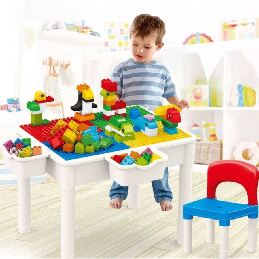 WonderMind 【All-in-1】Bouwtafel + 2 Stoeltjes + 60 Dieren Bouwblokken + 2 Bakjes Klassieke Rode en Blauwe 60 Grote Dieren Bouwblokken Blokkentafel Speeltafel Zandtafel Watertafel Tekentafel Knutseltafel Geschikt voor Duplo