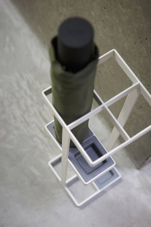 Yamazaki Paraplubak Tower Wit