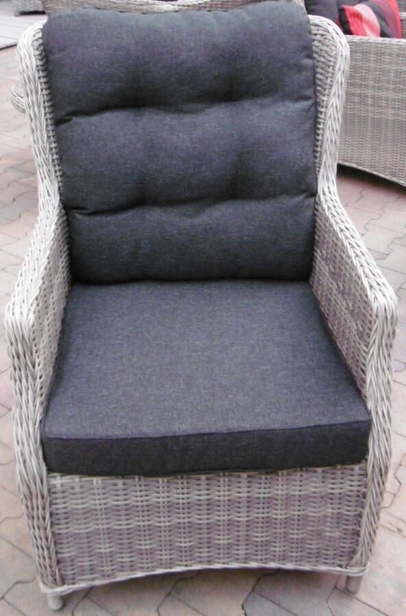 Your Own Living Cooltown armstoel off white Wicker HM15 off white stof 239 extra bij te bestellen