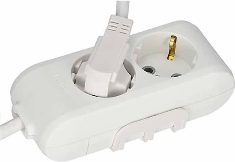 Panasonic stopcontact 2 voudig wit met 1.5 meter snoer ophang mogelijkheid en haak ophanging