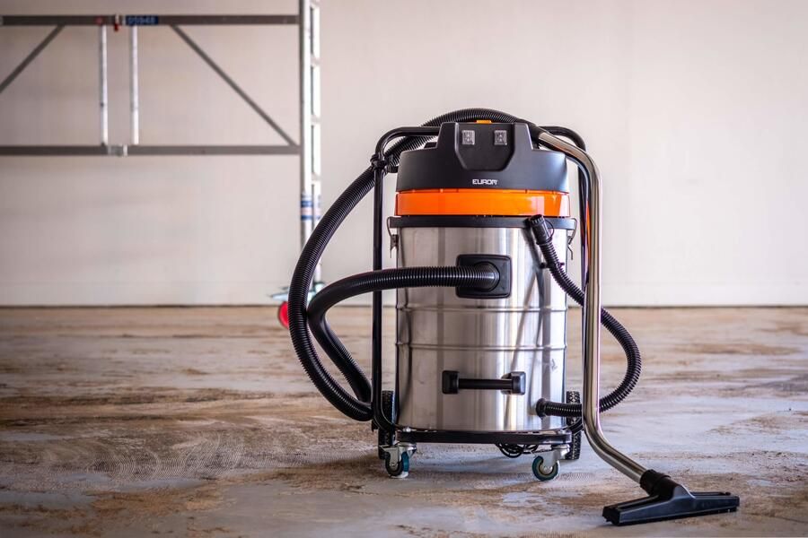 Eurom Force 2070 Wet dry cleaner Alleszuiger Grijs
