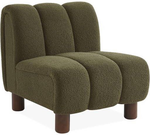 Sweeek Relaxfauteuil met afgeronde poten in hout en boucléstof