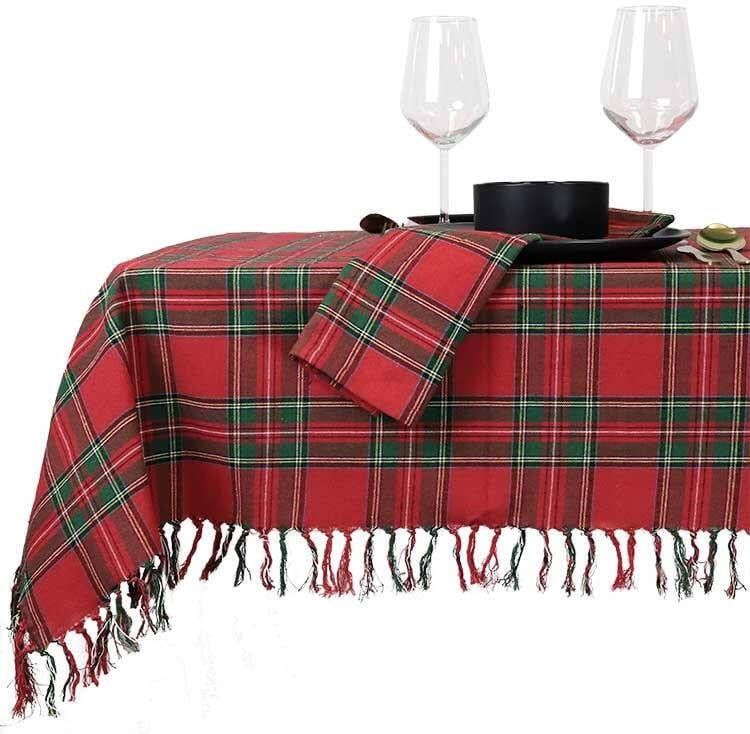 Unique Living Tafelkleed Xmas Tartan 150x250cm Red