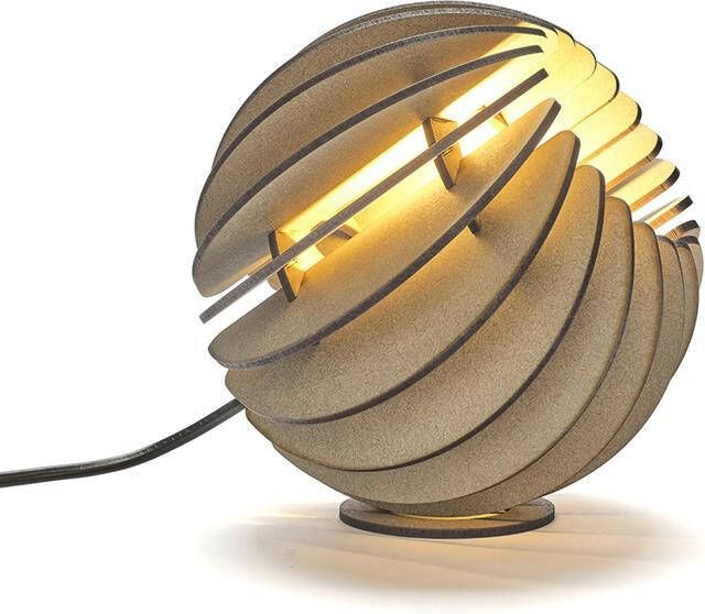 Van Tjalle en Jasper | Atmosphere Tafel Lamp Soft Grey | MDF (hout) | Zacht Grijs | E14 fitting | Laser gesneden | Sfeer licht | Sfeervolle verlichting | uniek Dutch Design