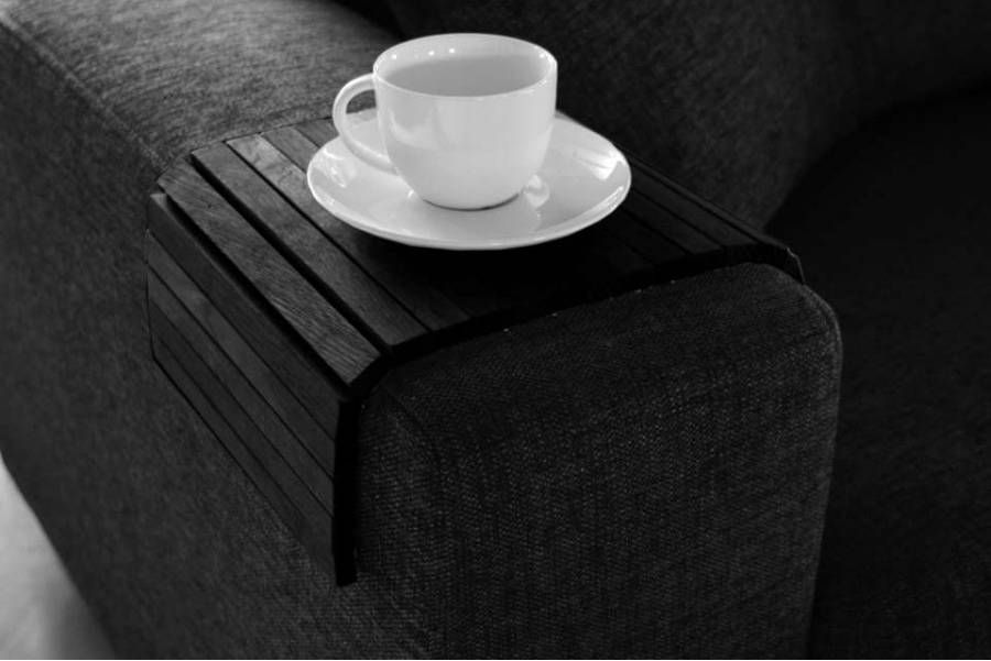 Basic Woood Flexibel Dienblad Zwart 36 X 45 Cm Een Handig Plekje Op De Armleuning Van Je Bank