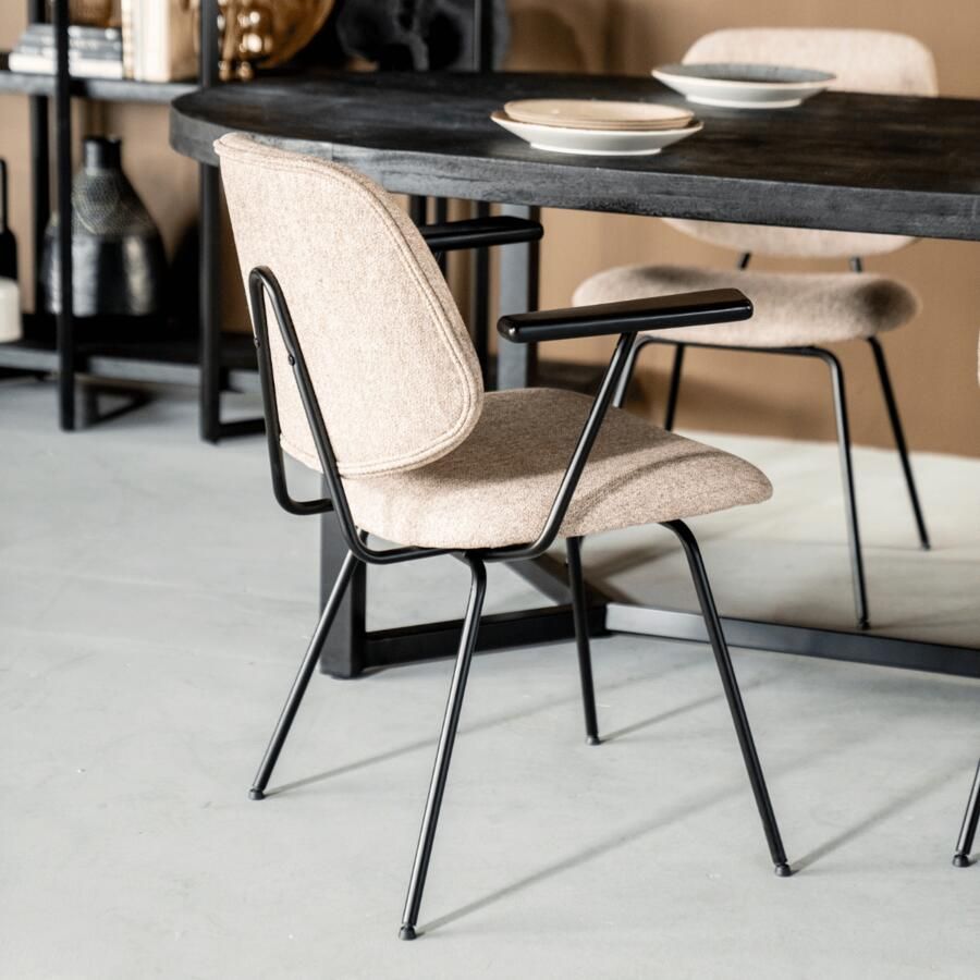 Eleonora | Stoel Lynn met arml beige | Zitmeubels eetkamer | Armstoel