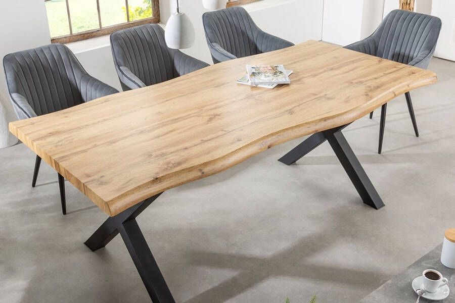 Invicta Interior industrieele eettafel WILD 200cm naturel zwart wild eiken design boomrand hout metaal X-frame 41329