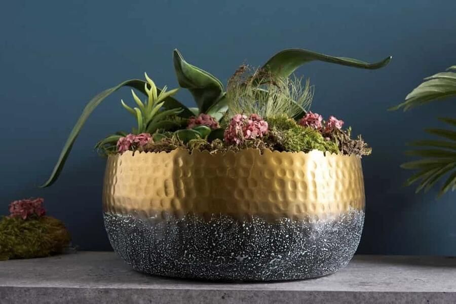 Invicta Interior Handgemaakte decoratieve kom ORIENT 31cm goud met patina in klassiek gehamerd ontwerp 41561